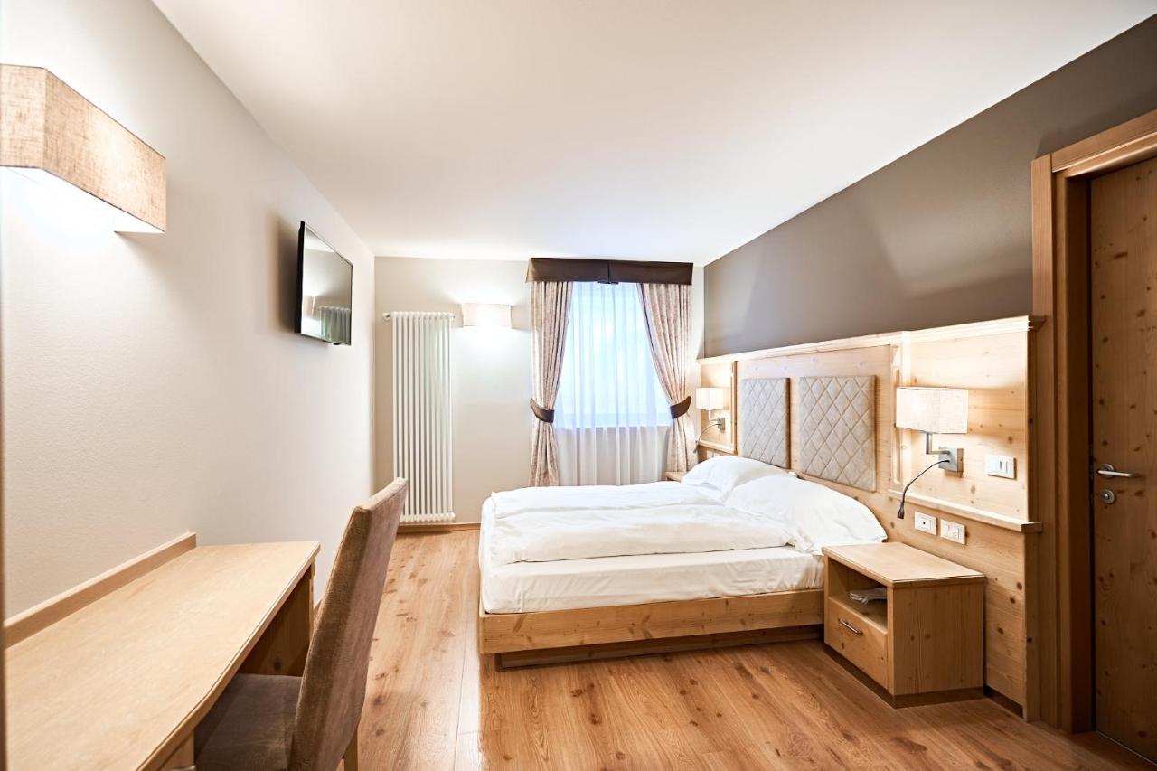 Hotel Crozzon Madonna エクステリア 写真
